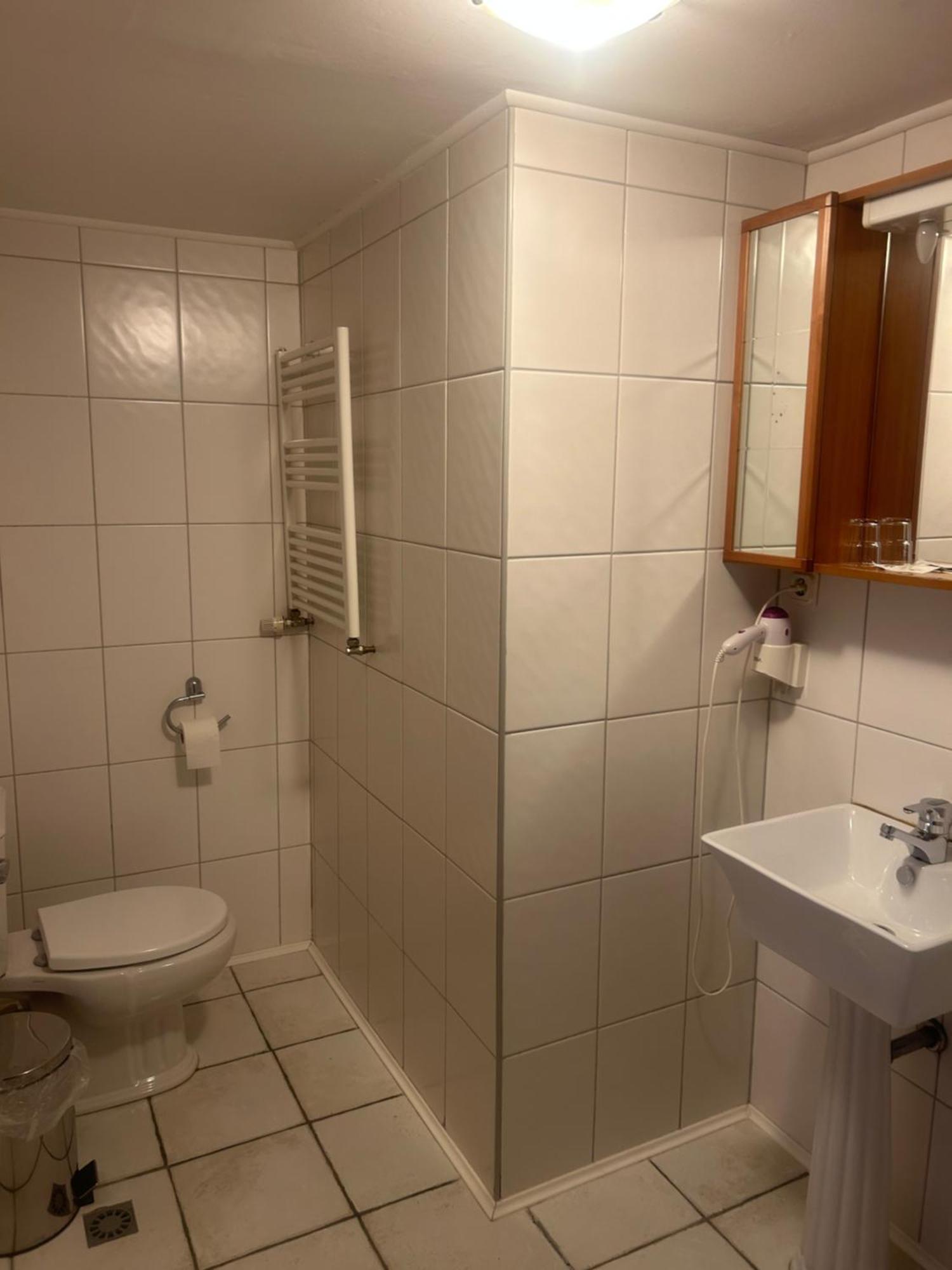 Gasthof Zur Post Siegen Eksteriør billede